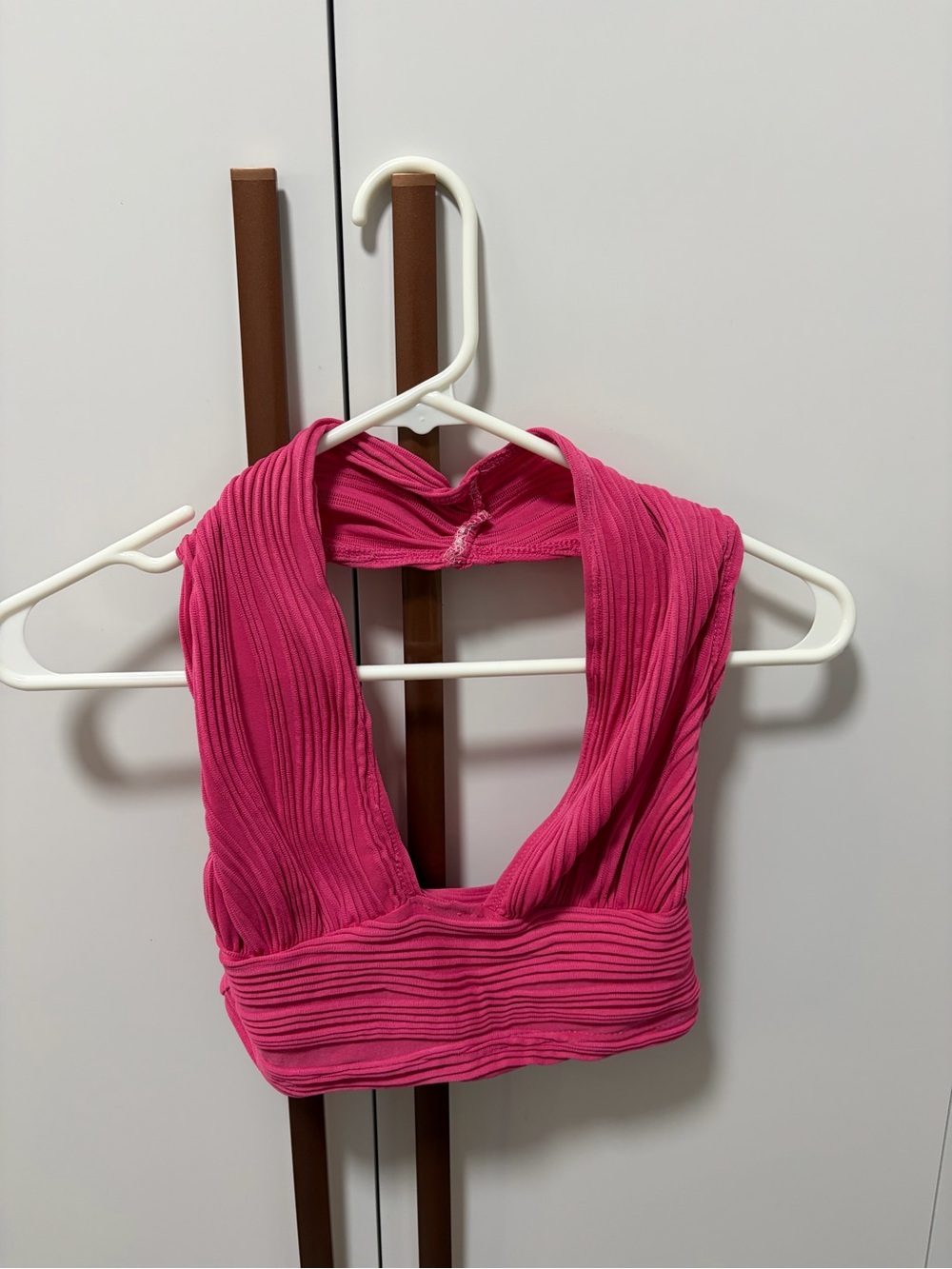Sleeveless Ribbed Crop Top in Bright Pink